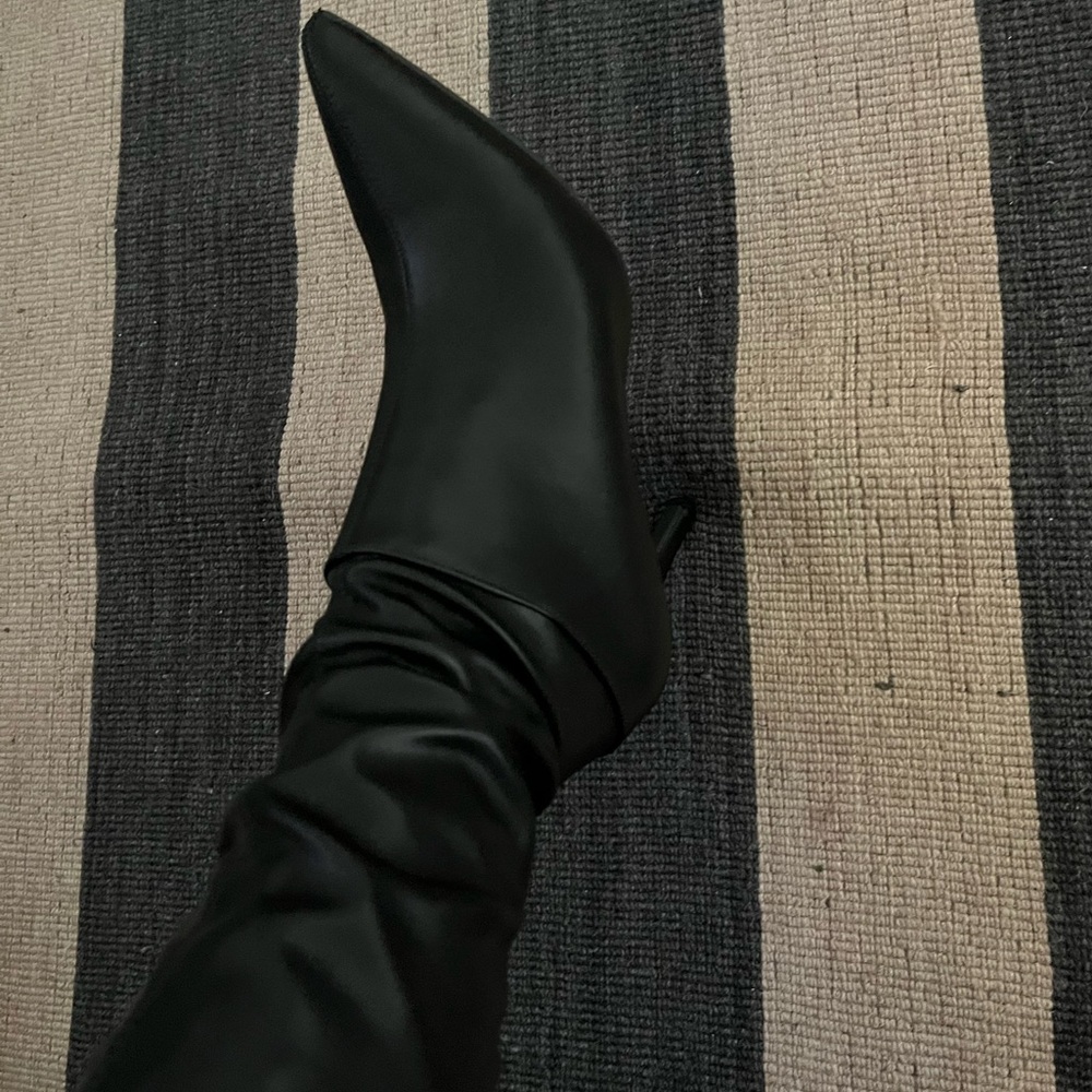 Chic Knee High Black Women's Boots
